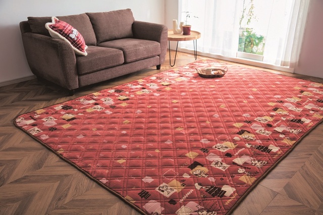 マイクロファイバーの低反発ウレタン入りラグ「スヌーピー」