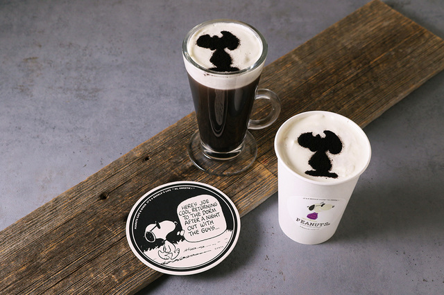 ジョー・クールのブラックキャラメルオレ イートイン 800円 ※オリジナルコースター付／テイクアウト 600円（税抜）