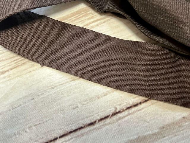 2023年4月27日発売の【otonaMUSE（オトナミューズ）6月号増刊】ショルダーハーネスはブラウンで約5cm