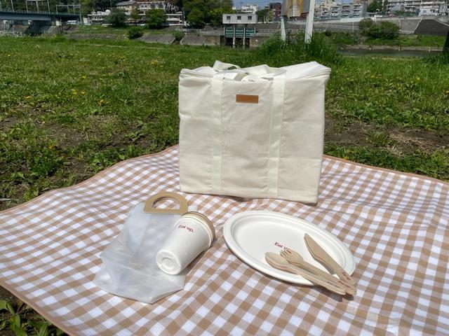 【3COINS コンビニ】おしゃれなピクニックを楽しんでみて