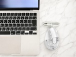 【サンワダイレクト　推し活マウス】充電ケーブルが付属しています。USB Type-C
