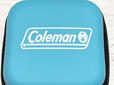 【Coleman付録】「ガジェットケース」鮮やかなブルーにホワイトのコールマンロゴのプリント入りデザイン