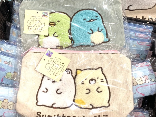 ポーチも人気商品