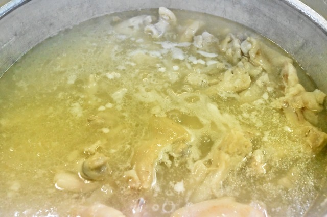 下ごしらえにこだわった豚足は臭みがない