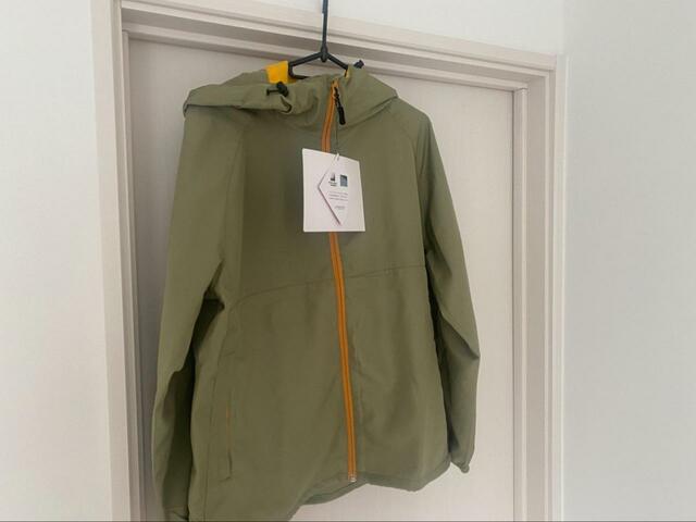 【ワークマン レディース高撥水シェルジャケット】オンラインで販売終了でも店頭では販売中のことも