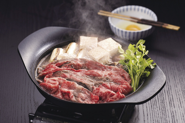 「​​​夏のグルメギフト『宮崎県産 霧峰牛 カタロース スライス 400g』」＜価格：3,000円（税込）＞【アンニョンの夏の福袋「サマーバッグ」が今年も登場！4000円分のお食事クーポンや、オリジナルグッズが入って“税込3000円”！】