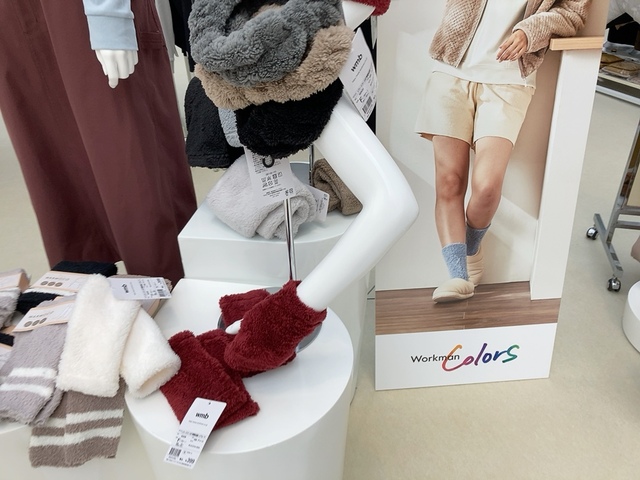 【ワークマン レディースボア静電気低減ハンドウォーマー】モコモコして女性らしい