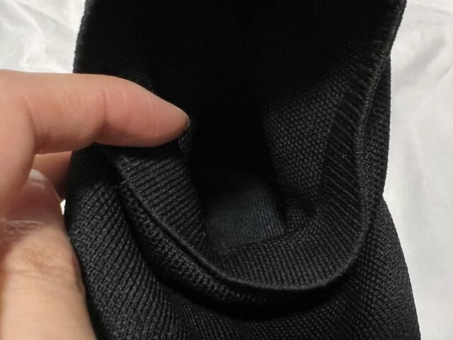 【GU　ポインテッドニットブーツ+E】靴底の部分はあまりクッション性はありません