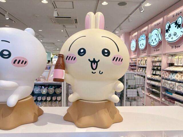 一足早くドリンクを飲み終えたうさぎ！口の横にドリンクがついてしまっているのがたまりません…！