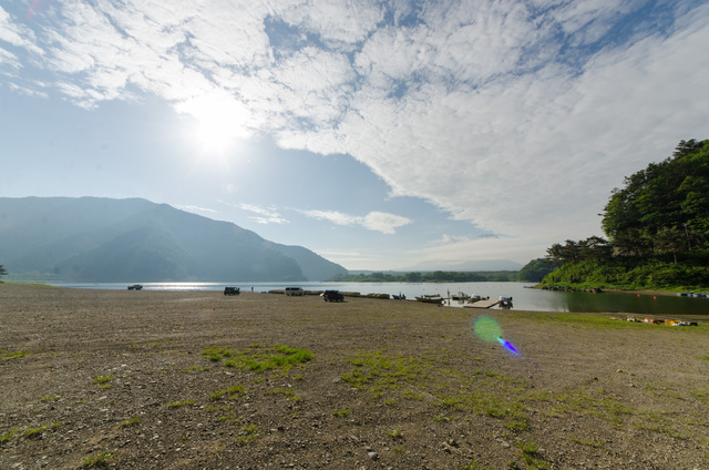 「精進湖キャンピングコテージ」テントサイト