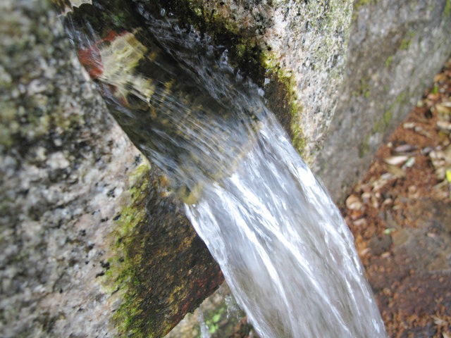 香川旅／豊島・清水霊泉（唐櫃の清水）