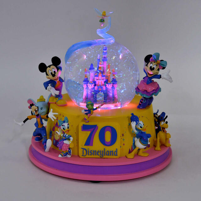 ディズニーキャラクター スノードーム ミュージック＆ライトアップ DISNEYLAND RESORT 70TH CELEBRATION 18,000円