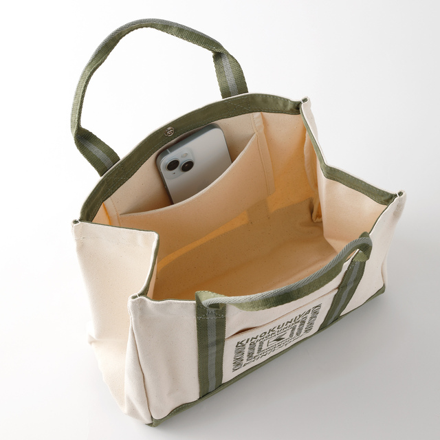 「コットンランチバッグ　カーキ」2,499円（税込）