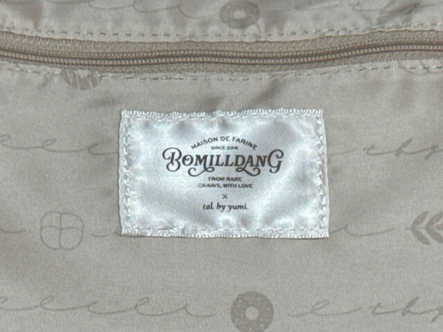 コラボコレクション限定のタグ付き