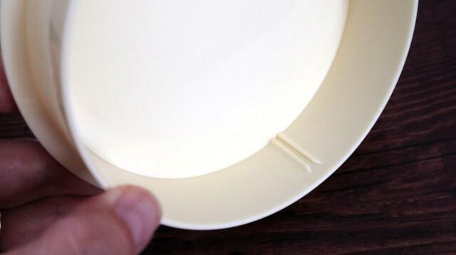 【ル・クルーゼ ランチボックスBOOK】内ブタはおかず容器の内側にフィット