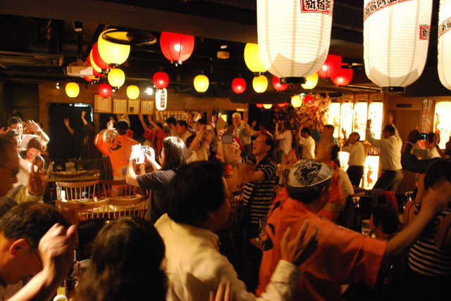 「阿波踊りが一年中楽しめる」新宿歌舞伎町の人気店