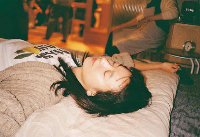 【『1、2、3 ハナ！』（宝島社）】ヒョジュさんのお昼寝姿も