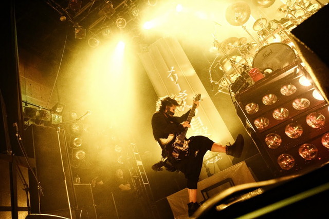 DEZERT　　撮影：小林裕和