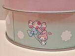 側面にもかわいいデザイン入り