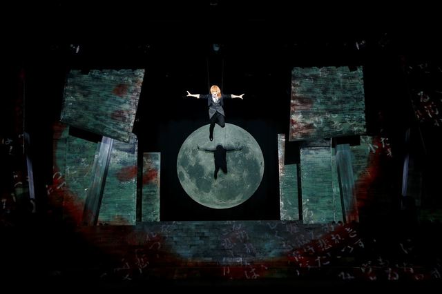 舞台「文豪ストレイドッグス DEAD APPLE」 ©「文豪ストレイドッグス DEAD APPLE」製作委員会