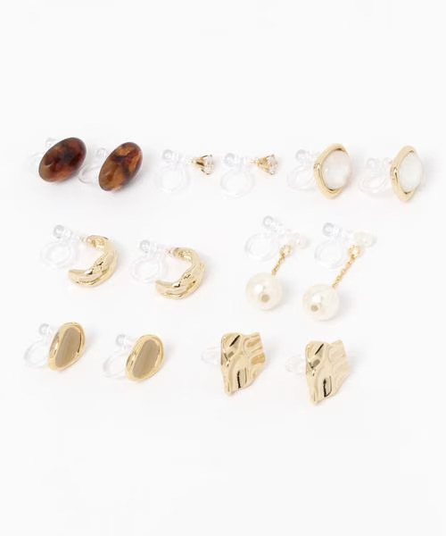 【グローバルワークのアクセサリー売上ランキング 3位】「7SETイヤリング」2,090円（税込）