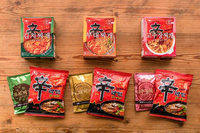 「コリコレ　鍋セット」辛ラーメンと特製ダレ付き