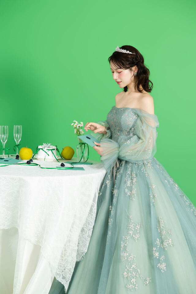 クラウディア ウェディングドレス|リトル・マーサ 限定「推し活フォトプラン」