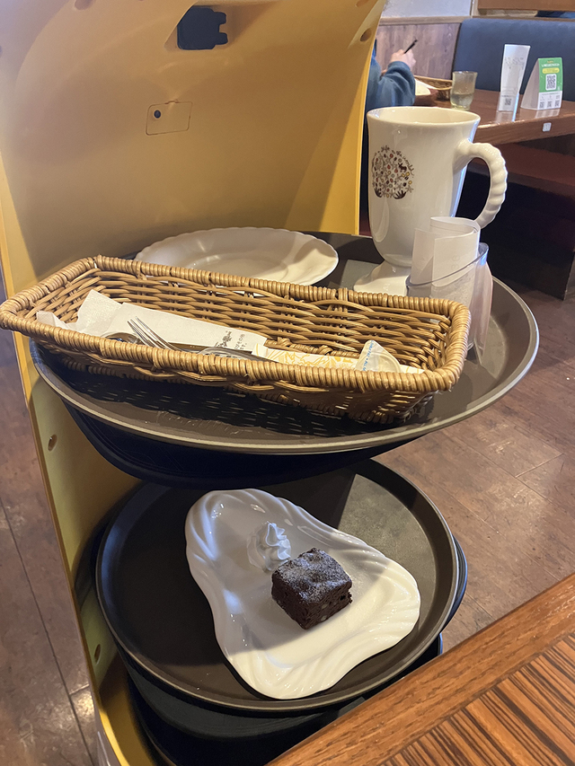 配膳ロボ、優秀である。