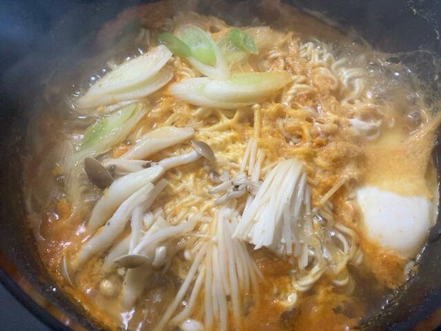 【アイリスオーヤマ クッキングケトル】6分ほどでホクホクのラーメンが完成！