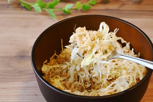 【ヘルシーチョモランマ飯】ほかの器に移して混ぜて食べたほうが食べやすいです（個人の意見です）