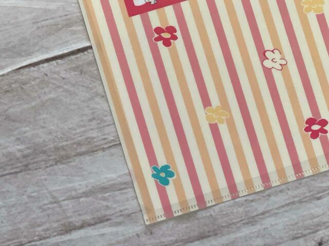 お花が散りばめられているのがキュート