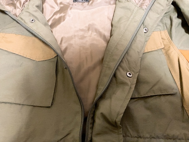 【ワークマン レディース撥水ウォームマウンテンパーカー】ファスナーとボタンのダブル留め