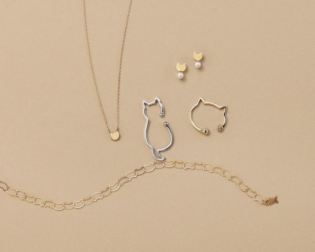 ネックレス、ブレスレット、ピアス、イヤーカフ