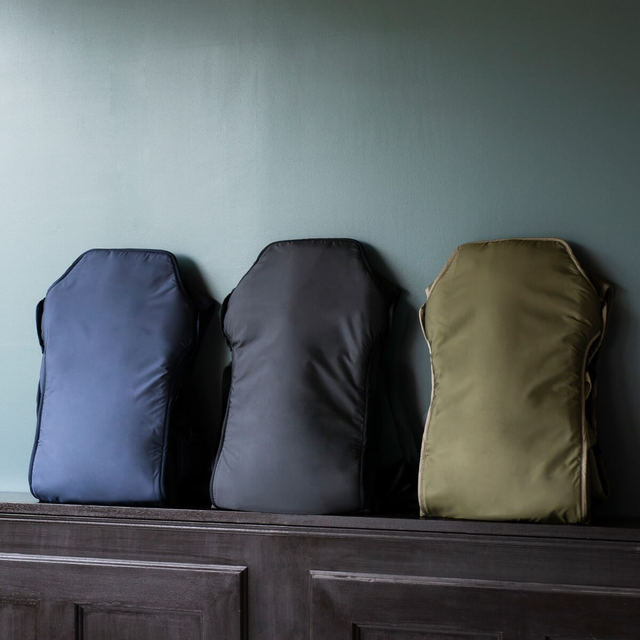 【ベビーキャリア】ブラック、ネイビー、オリーブ（全3色）各32,000円（税込）