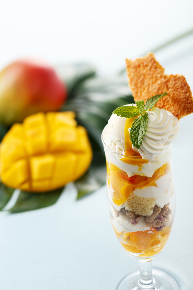 通常サイズの「マンゴーパフェ」