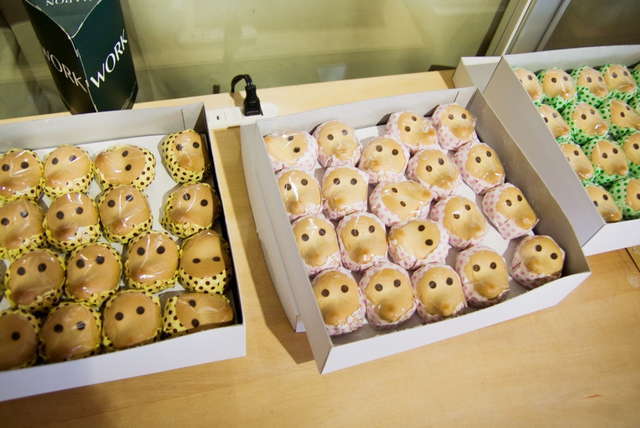 島根の元祖ゆるキャラ「どじょう掬い饅頭」