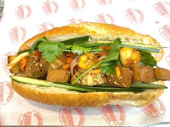 東京都・高田馬場　「バインミー☆サンドイッチ高田馬場店」　【小田急限定】チャン家の豚角煮（１個）