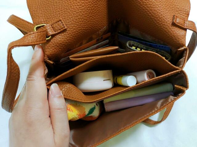 【nest Robe（ネストローブ）ショルダーバッグ】バッグにモノを詰め込んでみた