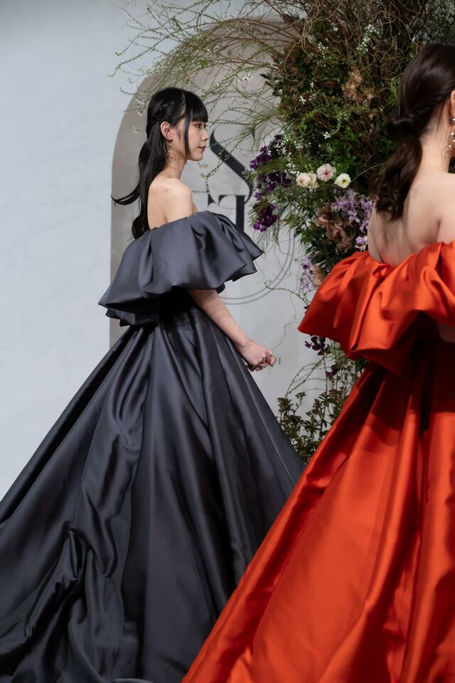 「ST」新作ウェディングドレス