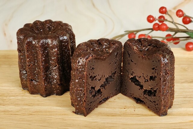 「成城石井 チョコレートカヌレ 2個」496円（税込）