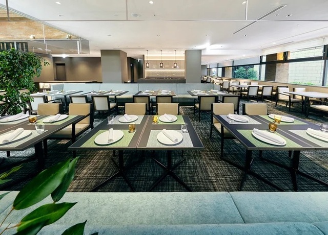 東京・芝パークホテル「読書とスイーツの贅沢な午後:至福のアフタヌーンティー」