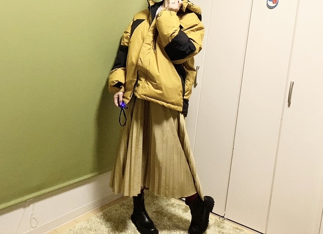 【ワークマン レディース防風撥水ストレッチウォームフーディ】ガーリースタイルのコーディネート例