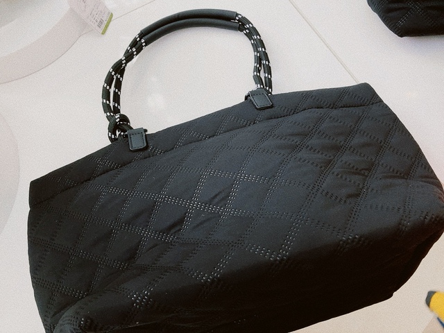 【ワークマン エンボスキルトトート】たくさんのものを持ち運べます