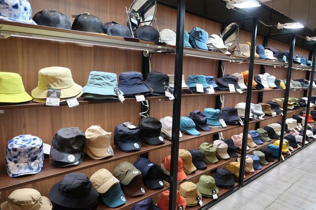 ワークマン展示会の帽子コーナー