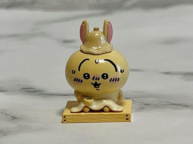 【びっくらたまご　ちいかわ】ラストはサウナを楽しむうさぎが来てくれました！普段あまり顔色が変わらないうさぎが頬を赤らめている姿、貴重です！