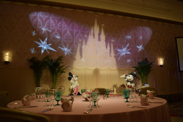 立食形式の広い宴会場（ディズニーアンバサダーホテル）