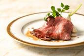 「＜ディナー＞足柄牛のローストビーフ」＜期間：2025年4月1日～6月30日＞【鉄板焼ステーキ食べ放題！アジア各国のグルメも好きなだけ！川崎日航ホテルで豪華ブッフェ開催！】