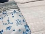 【MOOMIN＜ムーミン＞ ボックス型の大容量 保冷保温バッグ】素材はポリエステル。内側は保冷・保温機能付きで丈夫です◎