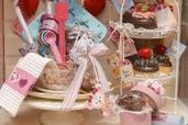 【スウィート・ダッフィー2016】グッズ50種類以上登場!「アーント・ペグズ・ヴィレッジストア」フォトギャラリー