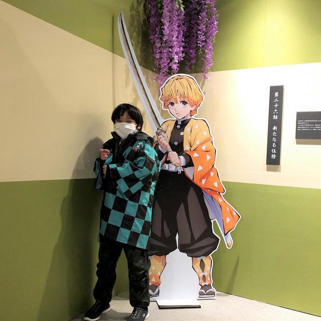 東映太秦映画村『鬼滅の刃 京ノ御仕事弐』パネル展示にいる善逸